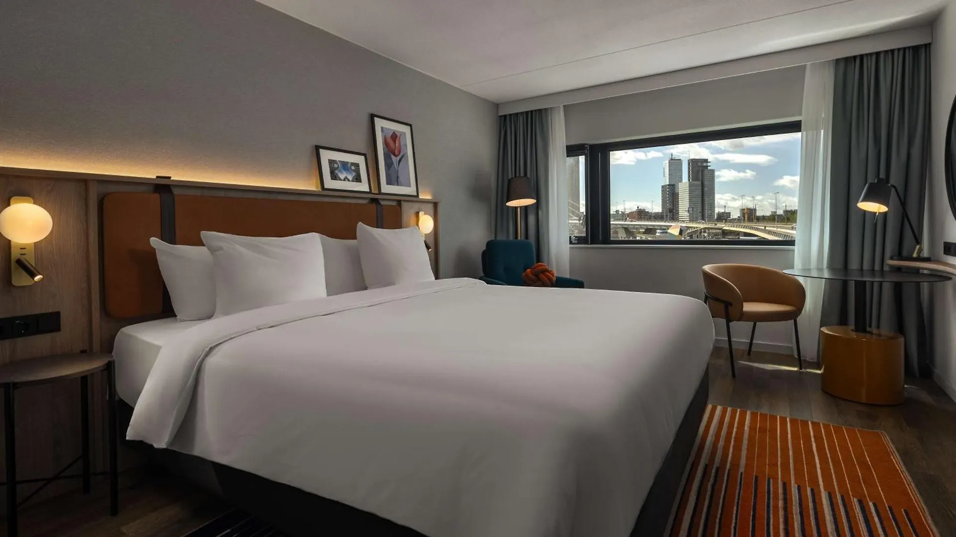 Hotel Doubletree By Hilton Rotterdam Centre 4*,  Pays-Bas